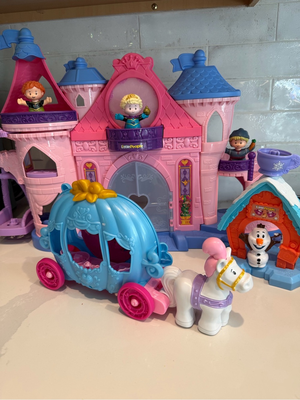 Disney Little People Princess Castle Playset in Pink and Blue